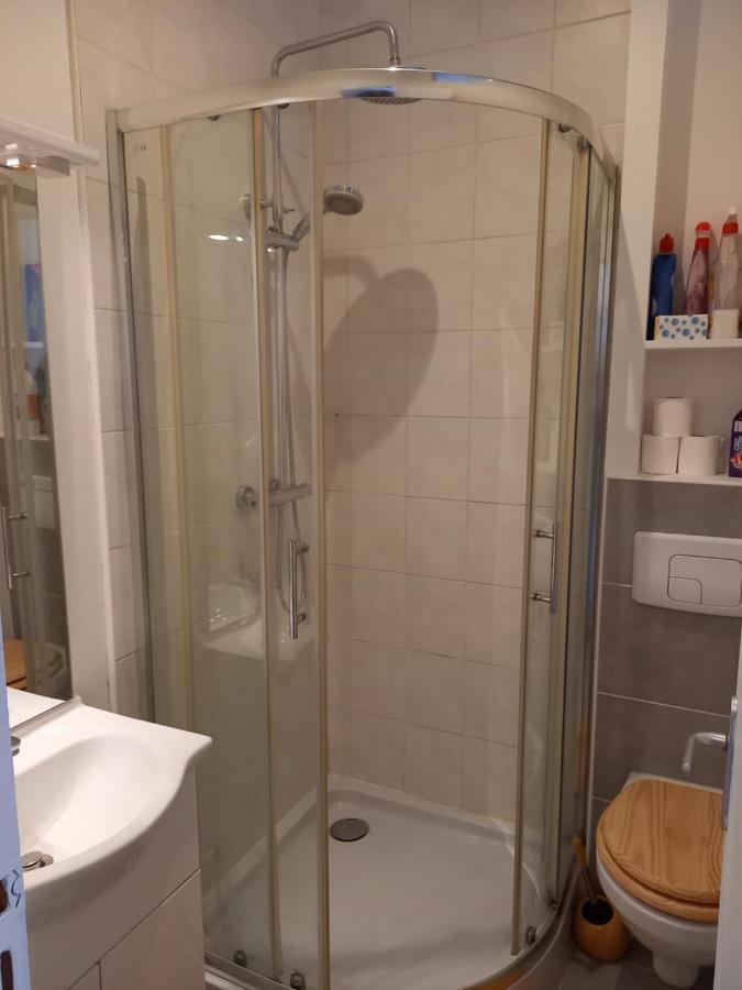 Studio Avec Terrasse En Residence Calme A Dijon. Екстер'єр фото